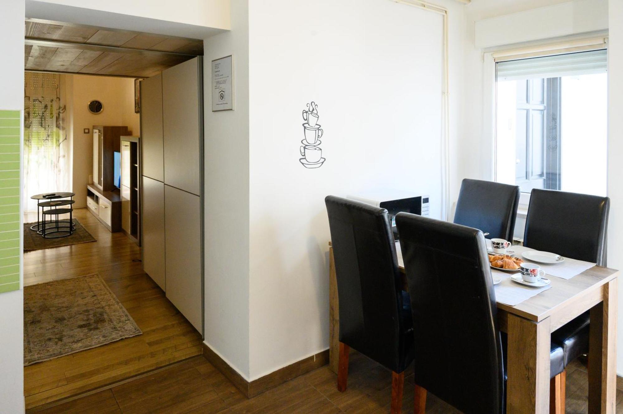Apartman Karolina Appartement Zagreb Buitenkant foto